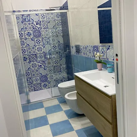 아파트 Mama' 카프리